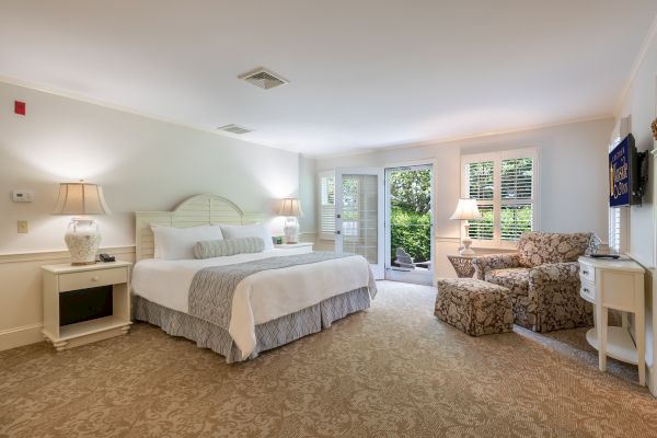 Chatham Wayside Inn